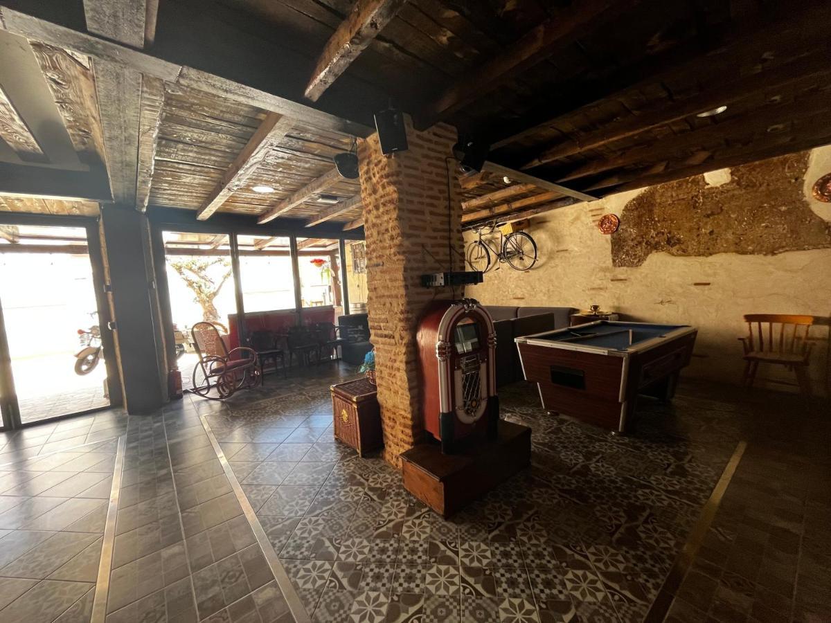 Gasthaus Casa Ruina Nava del Rey Exterior foto